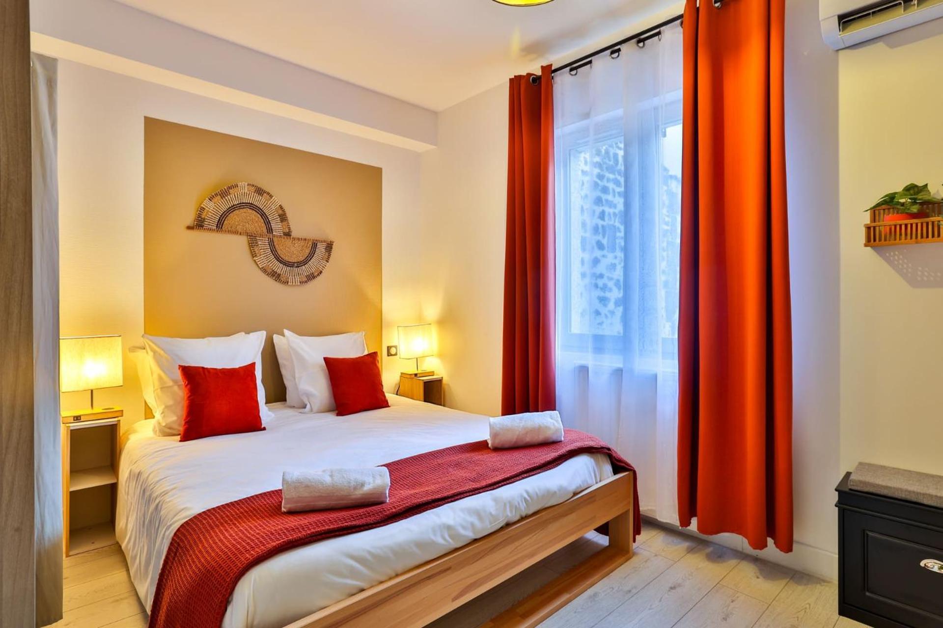 Le Lucien Eco-Appart'Hotel - Angouleme - Centre - Wifi - Parking Prive - Classe 4 Etoiles Exterior foto